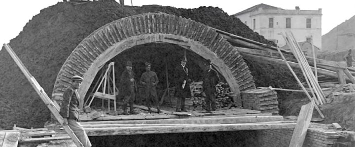I collettori lungotevere. Una monumentale infrastruttura nascosta per Roma Capitale